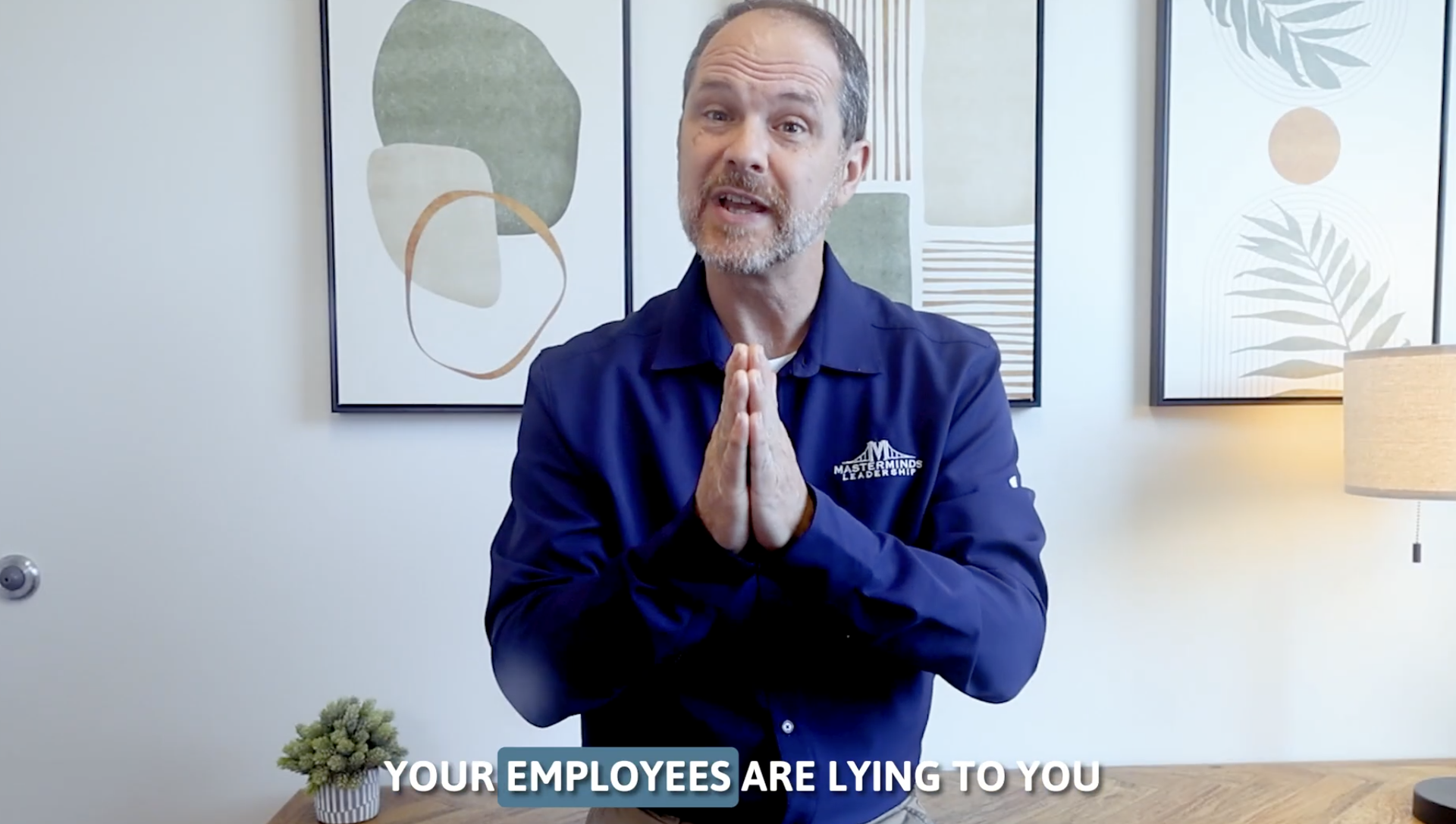 employees-lying